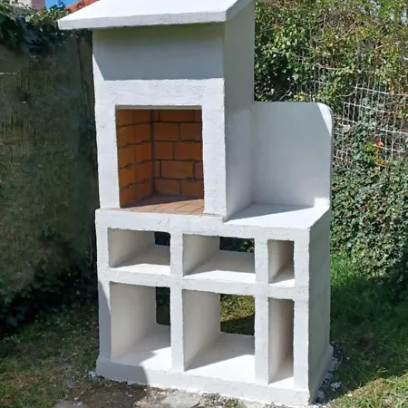 Maison Typique De Haute Loire De 1782 *